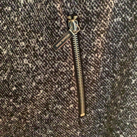 Michael Kor’s Back zipped dress - Picture 7 of 9